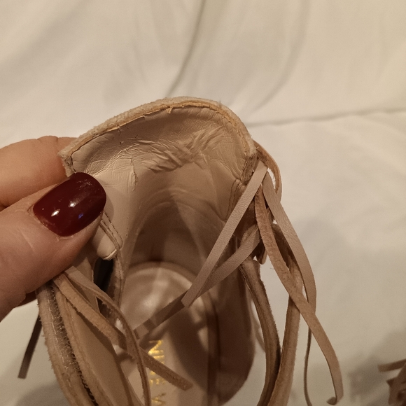 Nine West Beige Velvet Heels with leather Fringe party celebrate - Picture 5 of 6